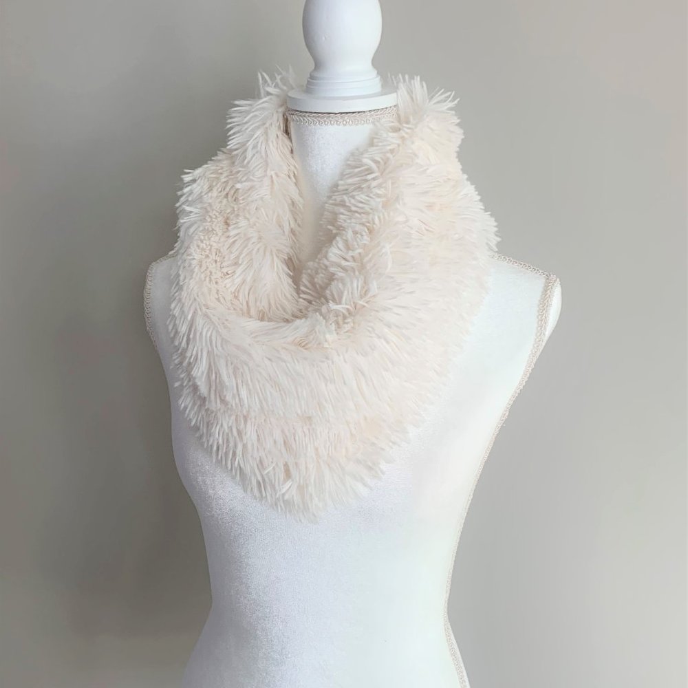 Amazingly Soft & Furry White Infinity Scarf